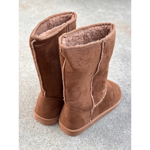 Top Moda Tan Slip on Vegan Fur boots - Picture 2 of 4